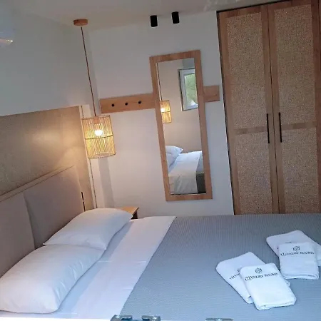 Q Luxury Rooms Paleros Extérieur photo