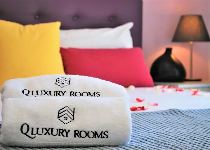 Q Luxury Rooms Paleros