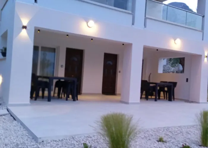 Q Luxury Rooms Paleros